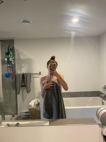 Full leaked Alyssacestmoi private photo