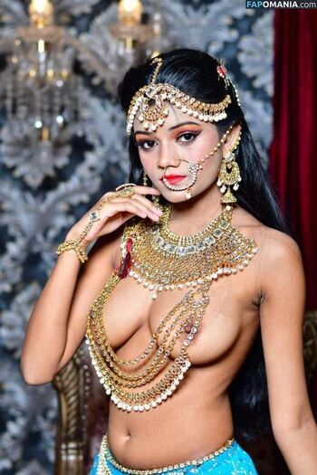 Full leaked Amaira roy private photo