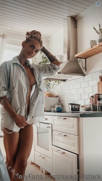 Full leaked Amanda essen private photo