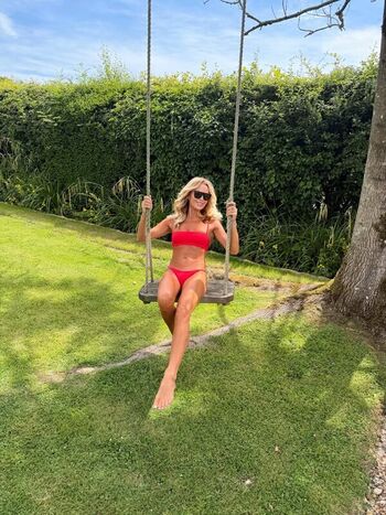 Full leaked Amanda holden private photo