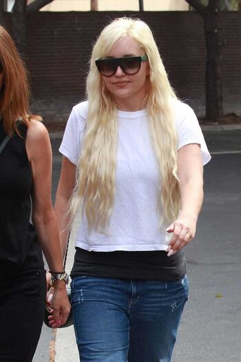 amandabynes