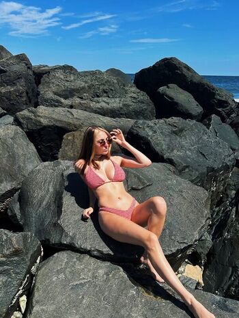 Full leaked Amandakat private photo