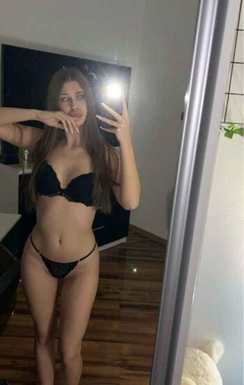 Full leaked Ameliaamena private photo