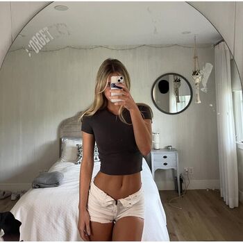 Full leaked Ameliapelto  page private photo