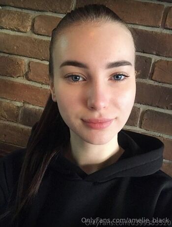 amelie_black