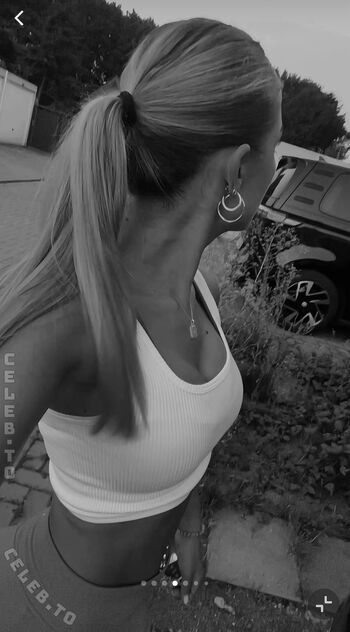 Full leaked Amelie dilla private photo