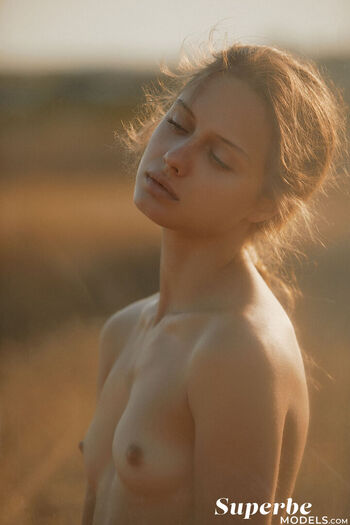 Full leaked Amelie lou page private photo