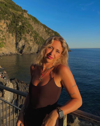 Full leaked Amelie morin private photo