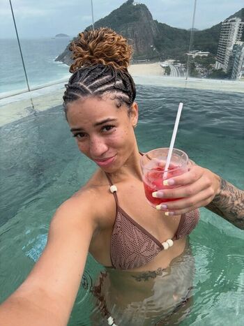Full leaked Amiah simmons private photo