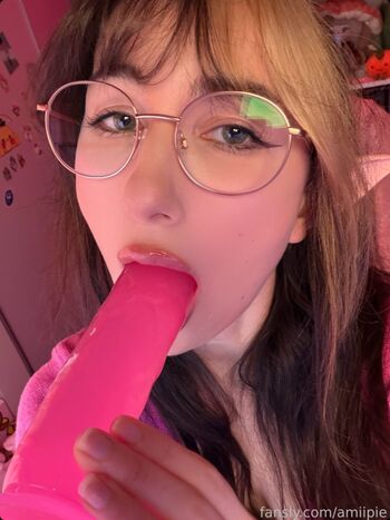 Full leaked Amiipie private photo
