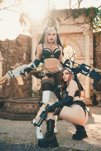 Full leaked Amouranth private photo