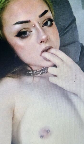 Full leaked Amy carter private photo