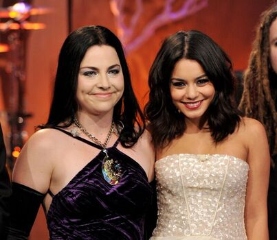 Full leaked Amy lee private photo