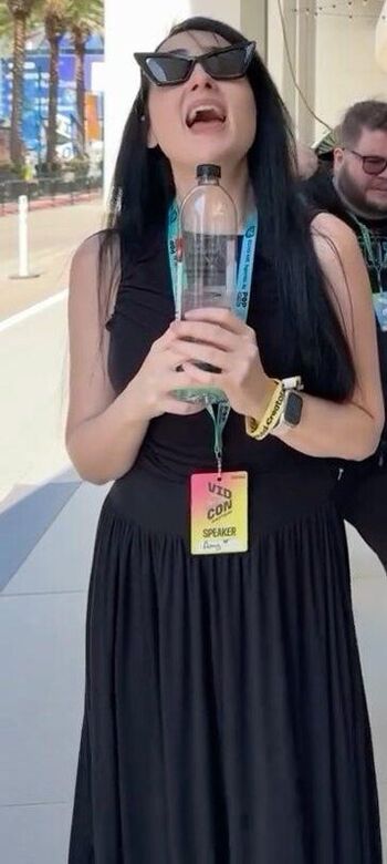 Full leaked Amy roberts private photo