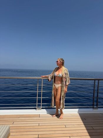 Full leaked Amy schumer private photo