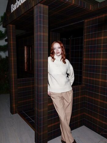 Full leaked Amybeth mcnulty private photo