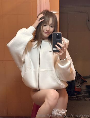 Full leaked Amyblakee private photo