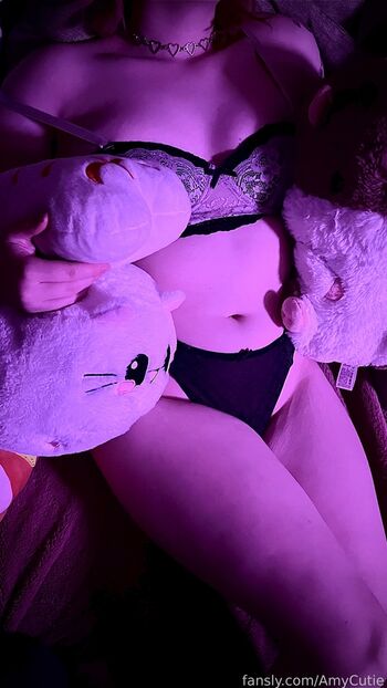 Full leaked Amycutie private photo