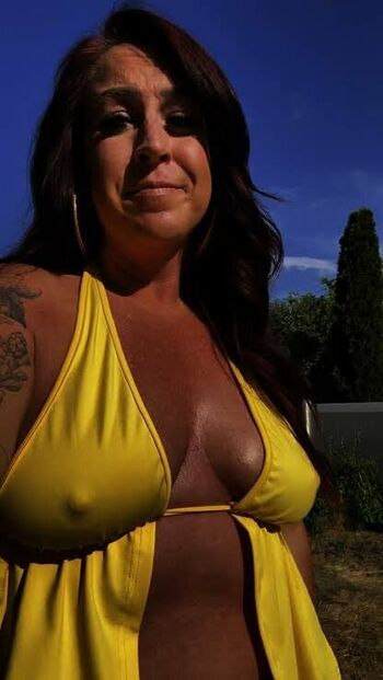 Amyx Moore