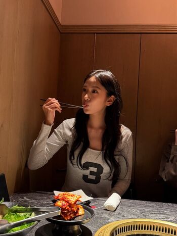 An Yujin 안유진 |