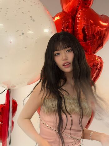 An Yujin 안유진 |