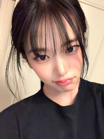 An Yujin 안유진 |