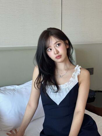 Full leaked An yujin private photo