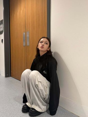 Full leaked An yujin page private photo