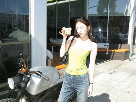 Full leaked An yujin page private photo