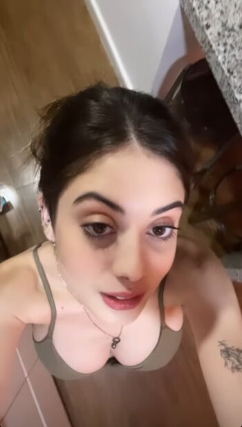 Full leaked Ananda morais private photo