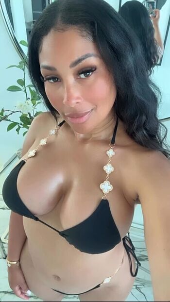 Full leaked Anansa sims private photo