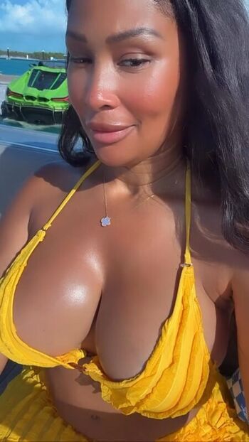 Full leaked Anansa sims private photo