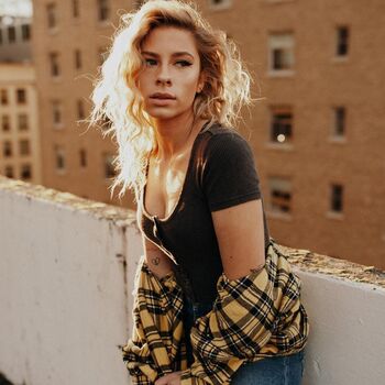 Full leaked Andie case private photo