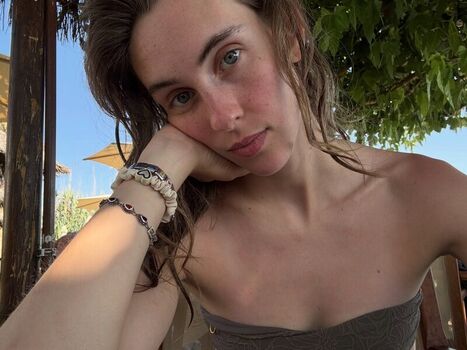 Full leaked Andrearcuervo private photo