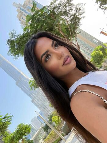 Full leaked Aneeqa farid private photo