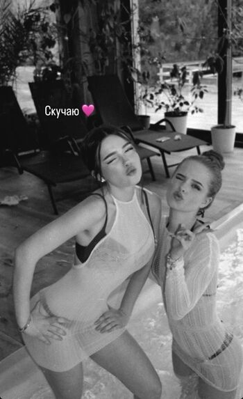 Full leaked Aneylyverst private photo