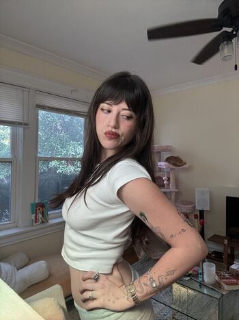 Angelbunnigrl