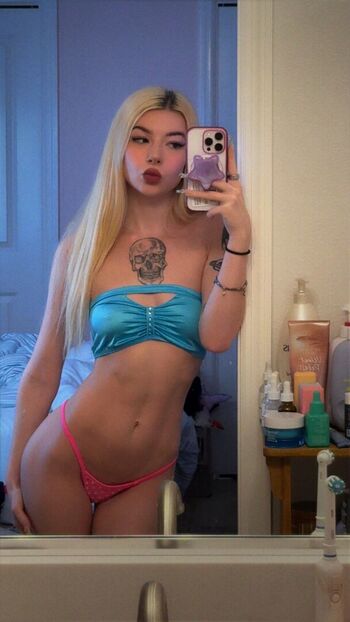 Full leaked Angelcums private photo