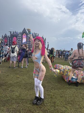 Full leaked Angelcums private photo