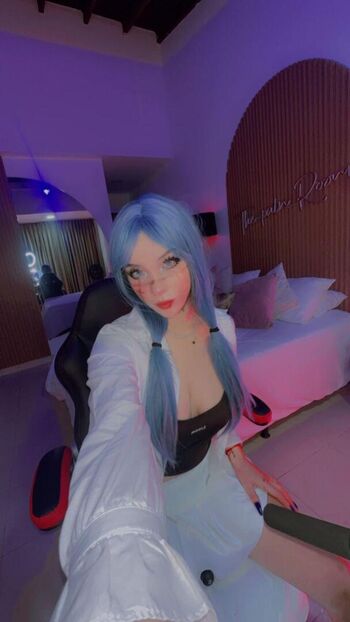 angelrouusee1