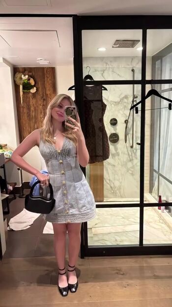 Full leaked Angourie rice private photo