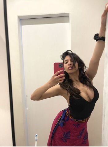 Full leaked Anika vishwanath private photo