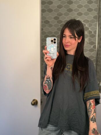 Full leaked Anisa jomha page private photo