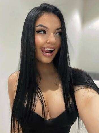 Full leaked Anitkova private photo