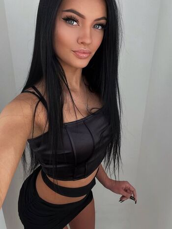 Full leaked Anitkova private photo