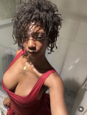 Full leaked Ankuglad private photo