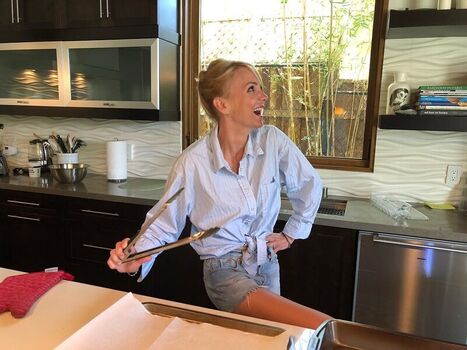 Full leaked Anna faris page private photo
