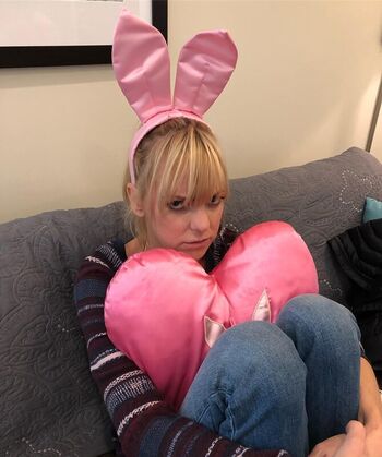Full leaked Anna faris private photo