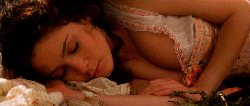 Anna Friel