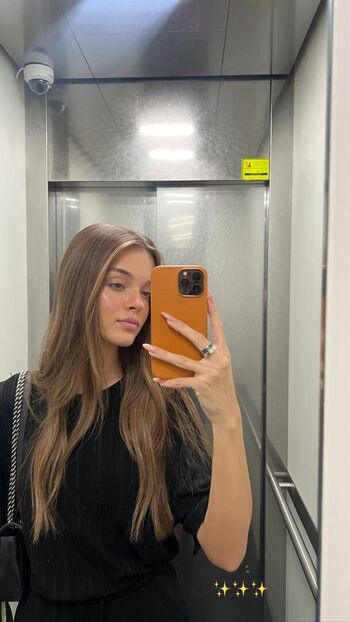 Full leaked Anna zak private photo